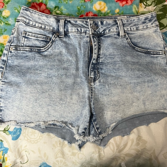 Shorts Bundle - Picture 2 of 7